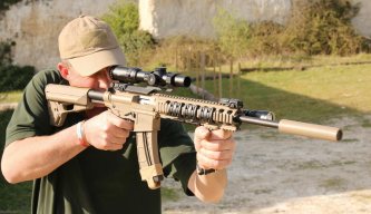 Smith and Wesson M&P 15/22 TB