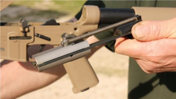 Smith and Wesson M&P 15/22 TB - image {image:count}