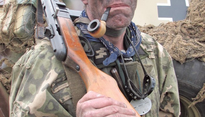 Weapons in War Films - image {image:count}