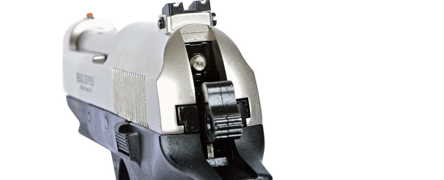 The rear sight of the Ekol ESP92B, with a white dot either side of the notch
