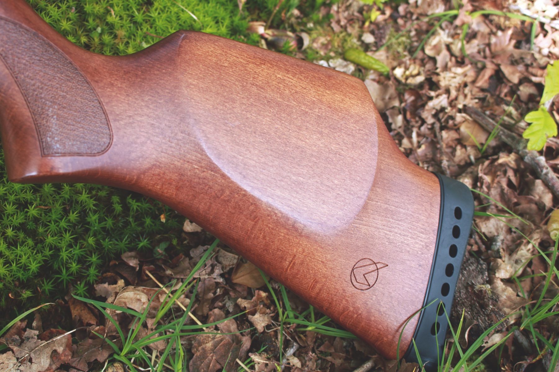 Hardwood stock and cheekpiece of the Gamo Riser Punisher