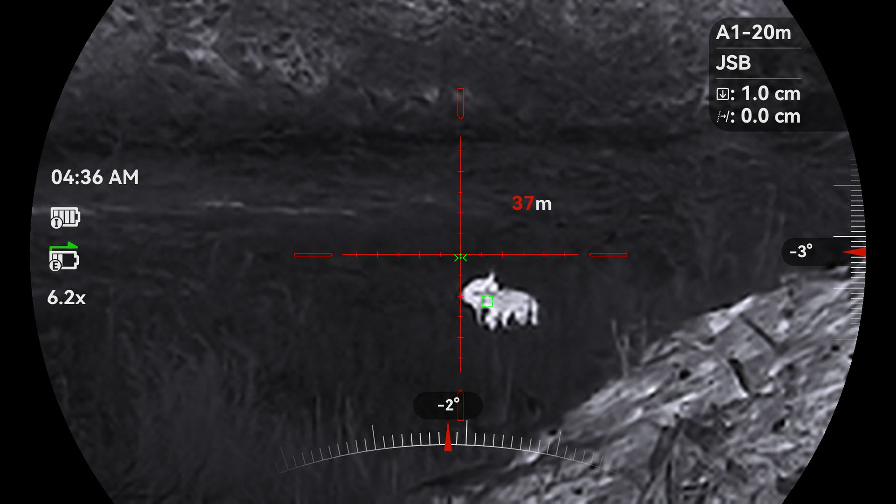 HIKMICRO NEOS NH35L on-screen menu showing magnification, palette options and field-of-view settings